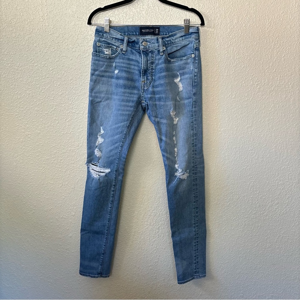 Abercrombie & Fitch Medium Wash Distressed Super Skinny Stretch Jeans 28